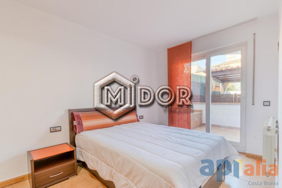 APARTMENT WITH TERRACE IN CASSA DE LA SELVA