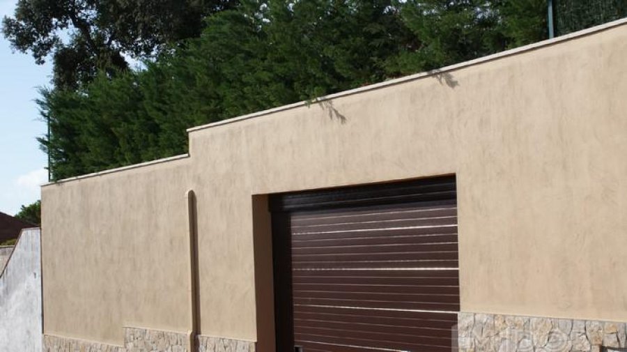 Exclusiva casa d'obra nova a S'Agaró (Costa Brava), a menys d'1km de la platja de Sant Pol i amb vistes a mar.