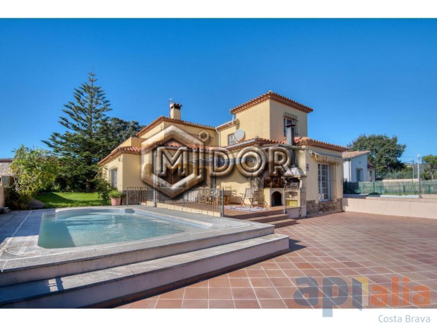 CASA AMB JARDÍ I PISCINA A S'AGARÓ