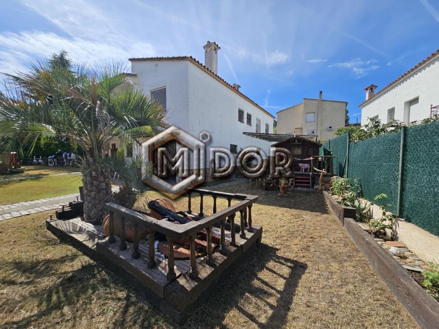 CASA AMB GRAN POTENCIAL I PISCINA PRIVADA A MAS TREMPAT (SANTA CRISTINA D'ARO)