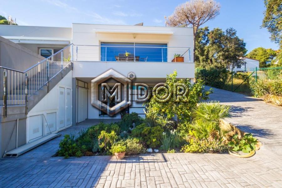 CASA MODERNA AMB VISTES A MAR A PLATJA D'ARO (MAS ROS)