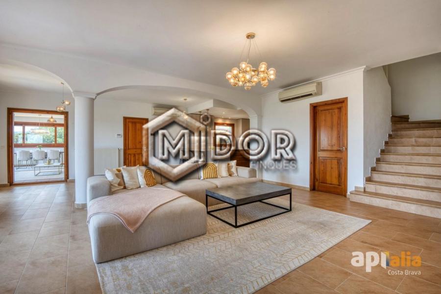 CASA AMB PISCINA A CALONGE