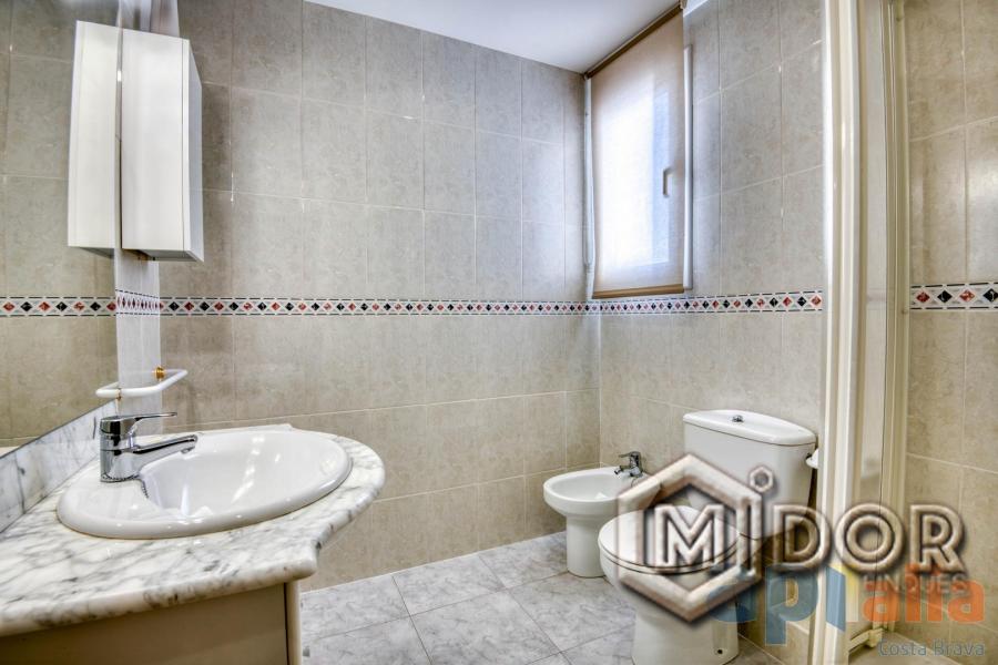 PENTHOUSE IN PLATJA D'ARO (CENTRAL AREA)