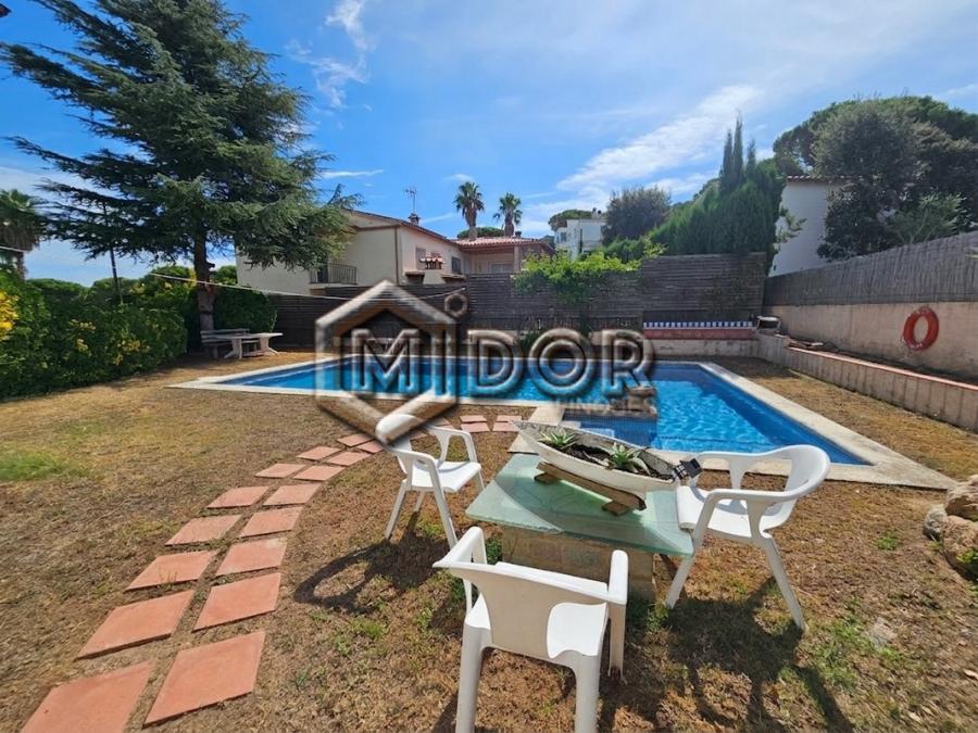 CASA AMB GRAN POTENCIAL I PISCINA PRIVADA A MAS TREMPAT (SANTA CRISTINA D'ARO)