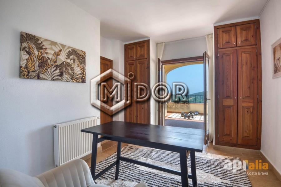 CASA AMB PISCINA A CALONGE