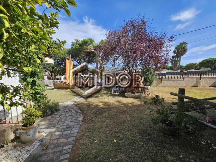 CASA AMB GRAN POTENCIAL I PISCINA PRIVADA A MAS TREMPAT (SANTA CRISTINA D'ARO)