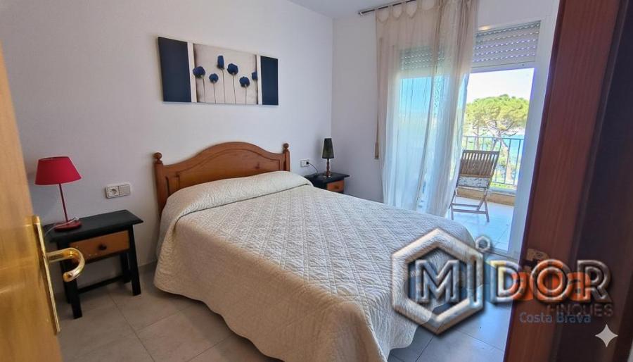 DÚPLEX AMB JARDÍ A 240m DE LA PLATJA DE ST.POL -S'AGARÓ (2a LÍNIA DE MAR)
