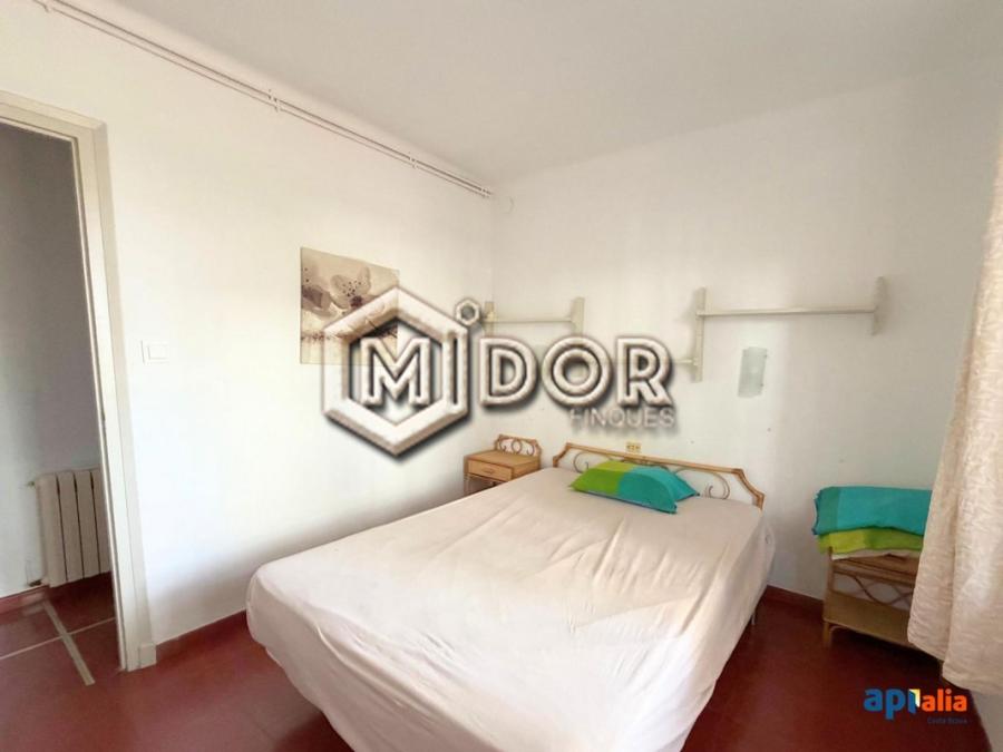 HOUSE WITH PRIVATE GARDEN AND 2 INDEPENDENT HOMES, SECOND LINE FROM THE SEA IN PLATJA D’ARO