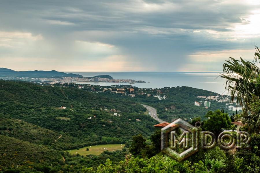 CASA AMB VISTES A MAR A PLATJA D'ARO (CIM D'ARO)
