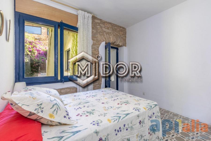 HISTORIC HOUSE IN THE HEART OF BEGUR
