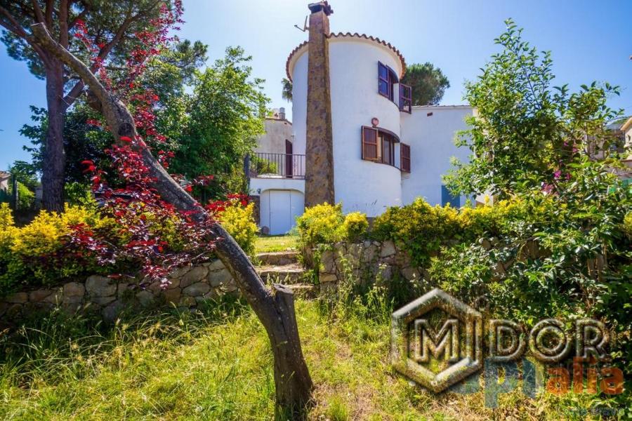 CASA CON VISTAS A MAR EN TORREVALENTINA (ST.ANTONI DE CALONGE)