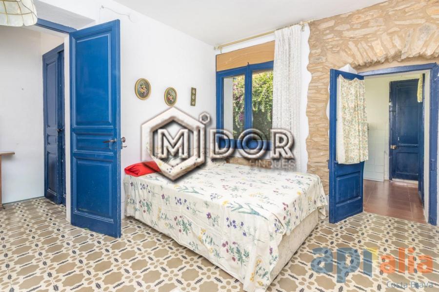 HISTORIC HOUSE IN THE HEART OF BEGUR