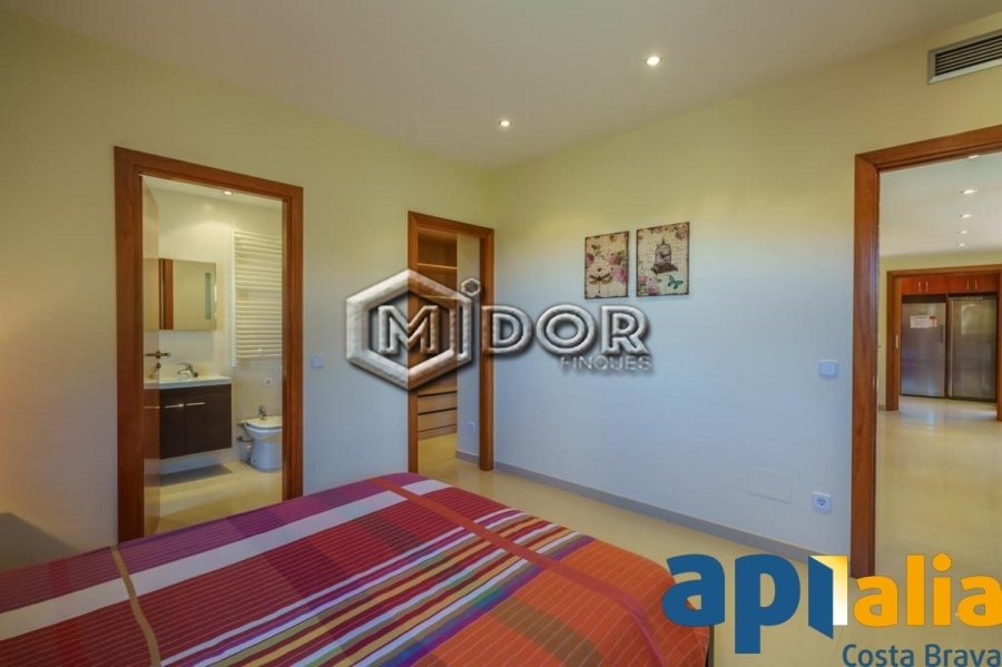 Magnífica casa amb piscina a Begur!