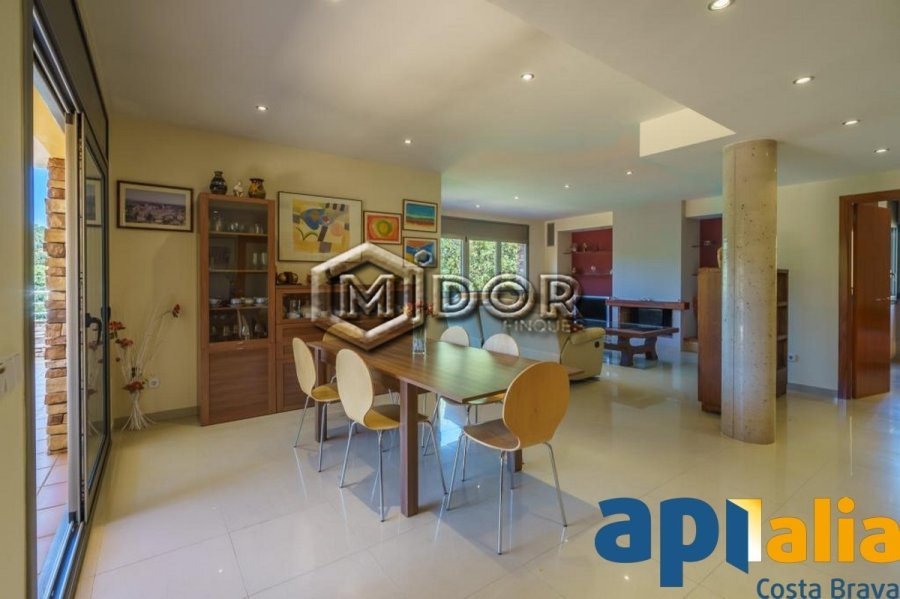 Magnífica casa amb piscina a Begur!