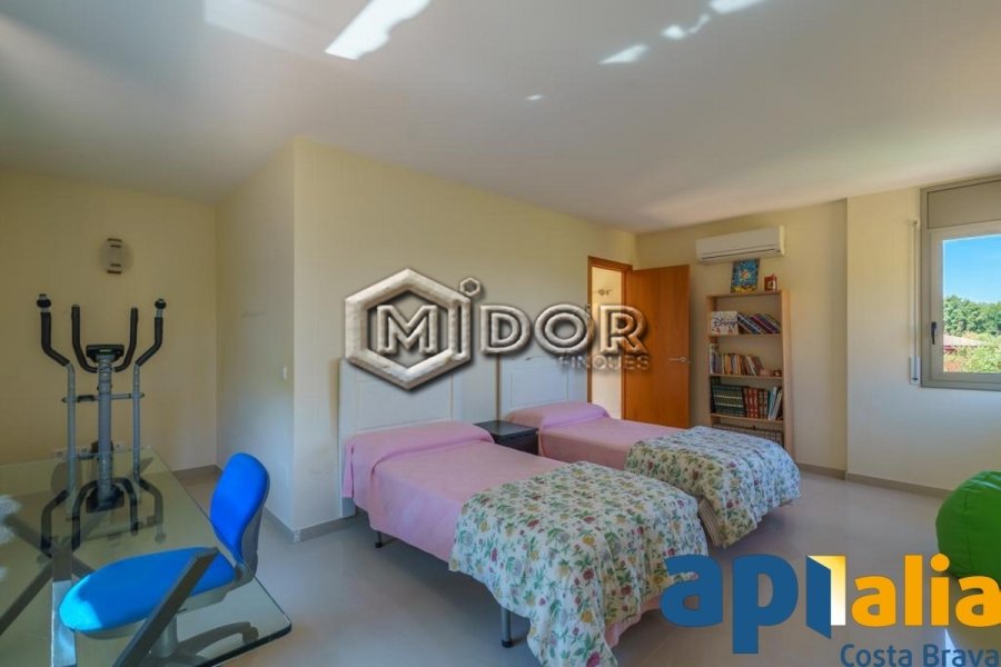 Magnífica casa amb piscina a Begur!