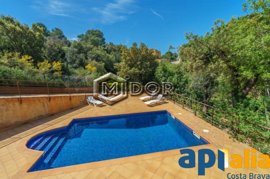 Magnífica casa amb piscina a Begur!