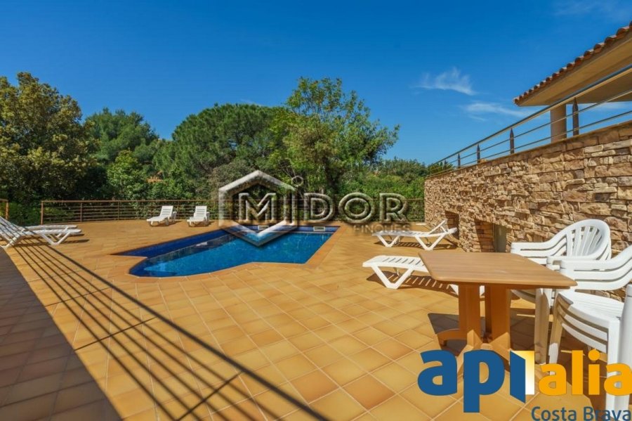 Magnífica casa amb piscina a Begur!