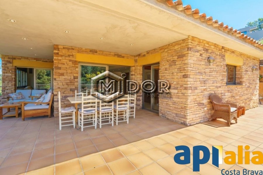 Magnífica casa amb piscina a Begur!