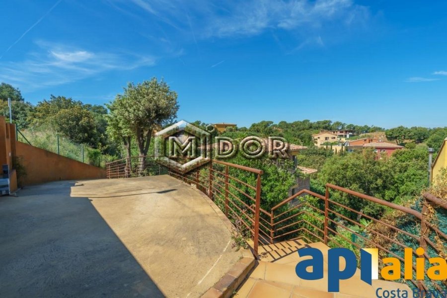 Magnífica casa amb piscina a Begur!