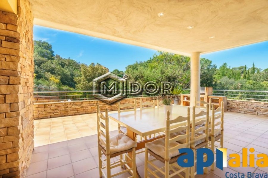 Magnífica casa amb piscina a Begur!