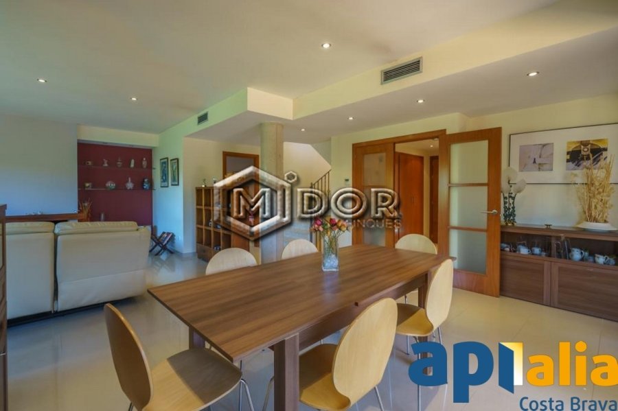 Magnífica casa amb piscina a Begur!