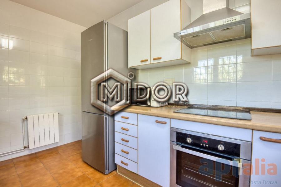 TOWNHOUSE WITH PRIVATE GARDEN IN S’AGARÓ