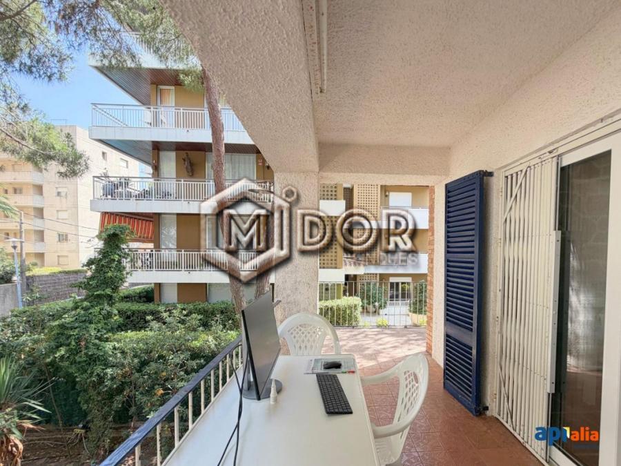 HOUSE WITH PRIVATE GARDEN AND 2 INDEPENDENT HOMES, SECOND LINE FROM THE SEA IN PLATJA D’ARO