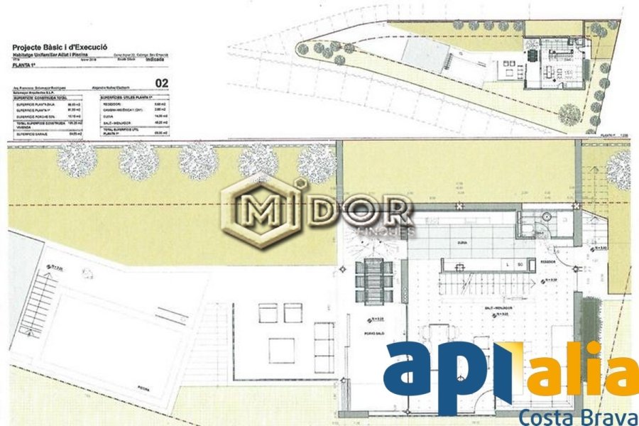 Parcel·la amb fantàstiques vistes al mar + projecte per construir una casa unifamiliar
