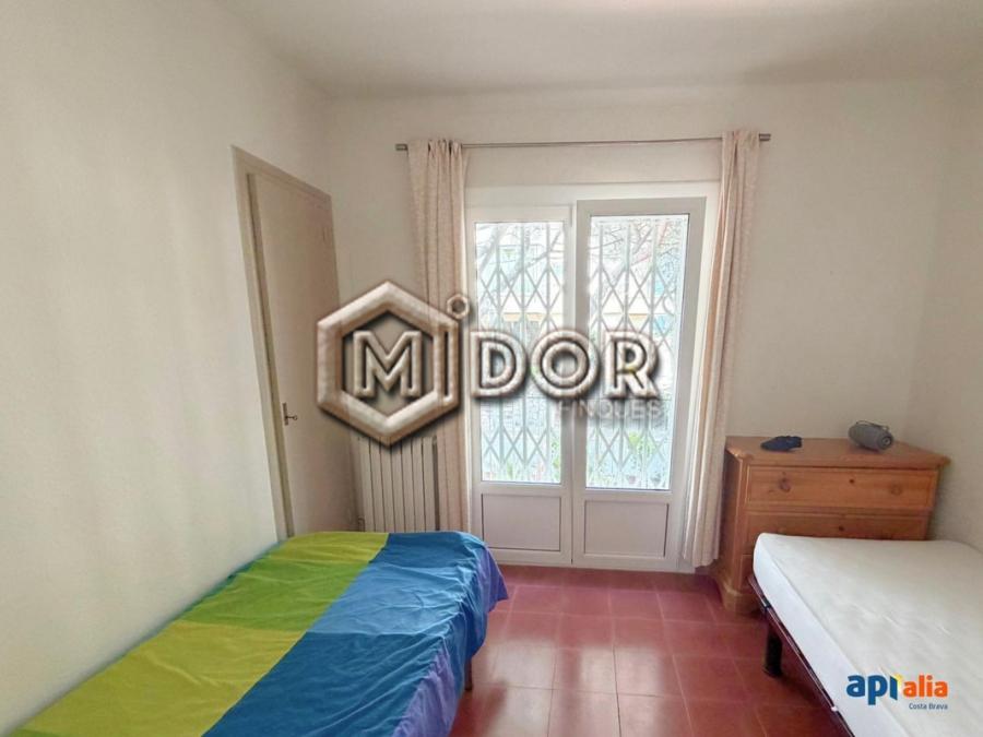 HOUSE WITH PRIVATE GARDEN AND 2 INDEPENDENT HOMES, SECOND LINE FROM THE SEA IN PLATJA D’ARO