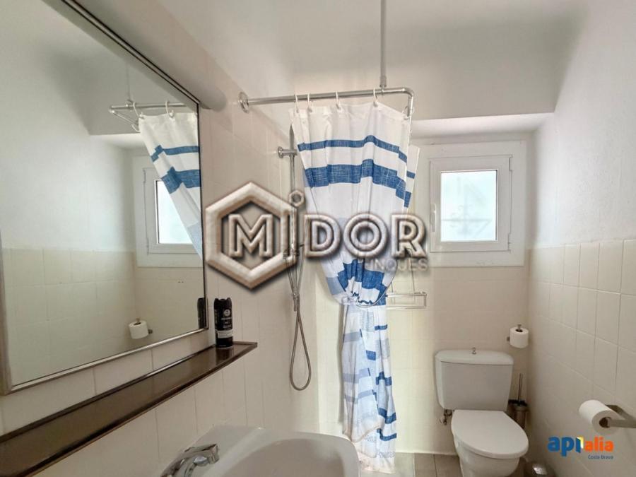 HOUSE WITH PRIVATE GARDEN AND 2 INDEPENDENT HOMES, SECOND LINE FROM THE SEA IN PLATJA D’ARO