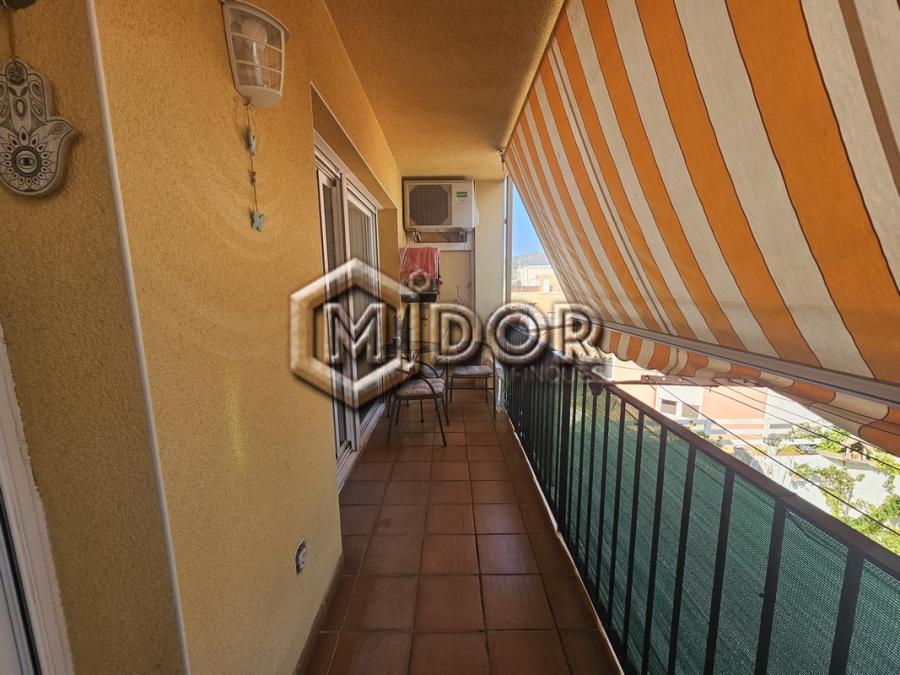 AMPLI I LLUMINÓS APARTAMENT A SANT FELIU DE GUÍXOLS (ZONA ESCLAT)
