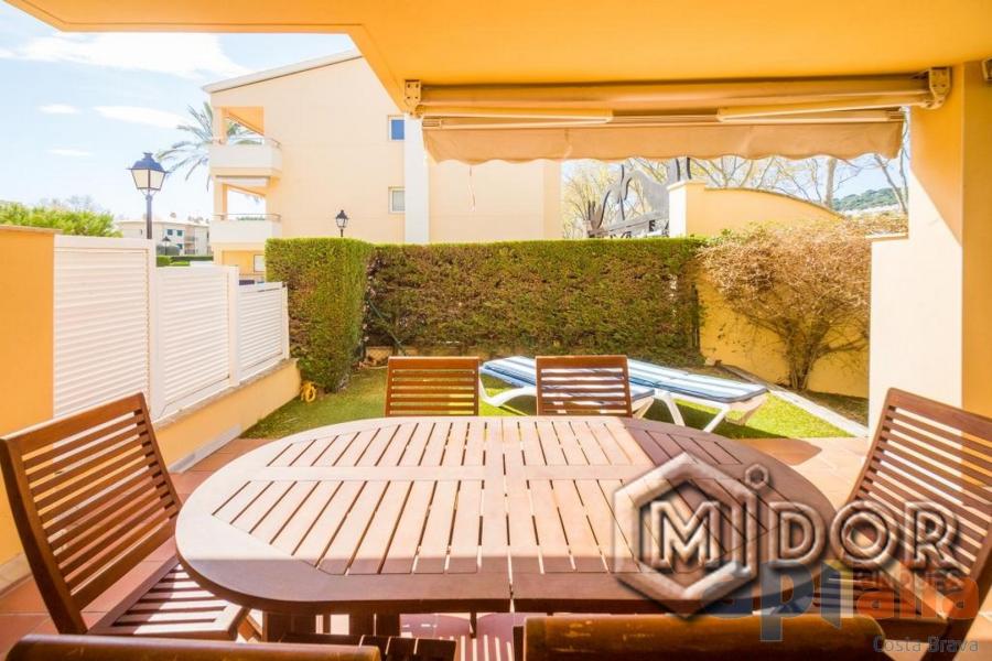 PLANTA BAIXA AMB JARDÍ A 800m DE LA PLATJA DE ST.POL-S'AGARÓ