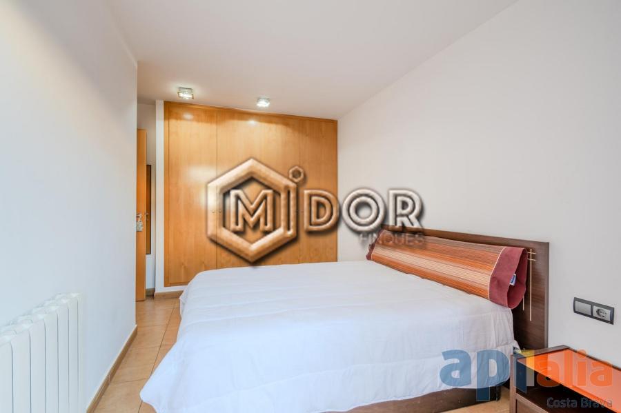 APARTMENT WITH TERRACE IN CASSA DE LA SELVA