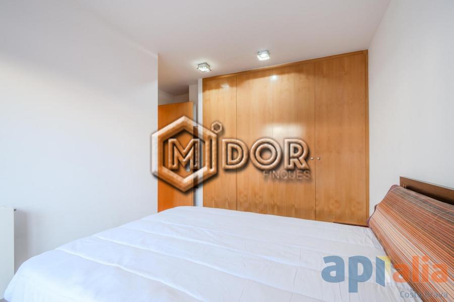 APARTMENT WITH TERRACE IN CASSA DE LA SELVA