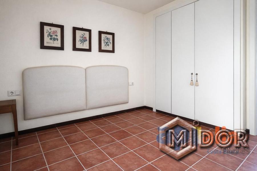 APARTAMENT A 1r LÍNIA DE MAR AMB TERRASSA