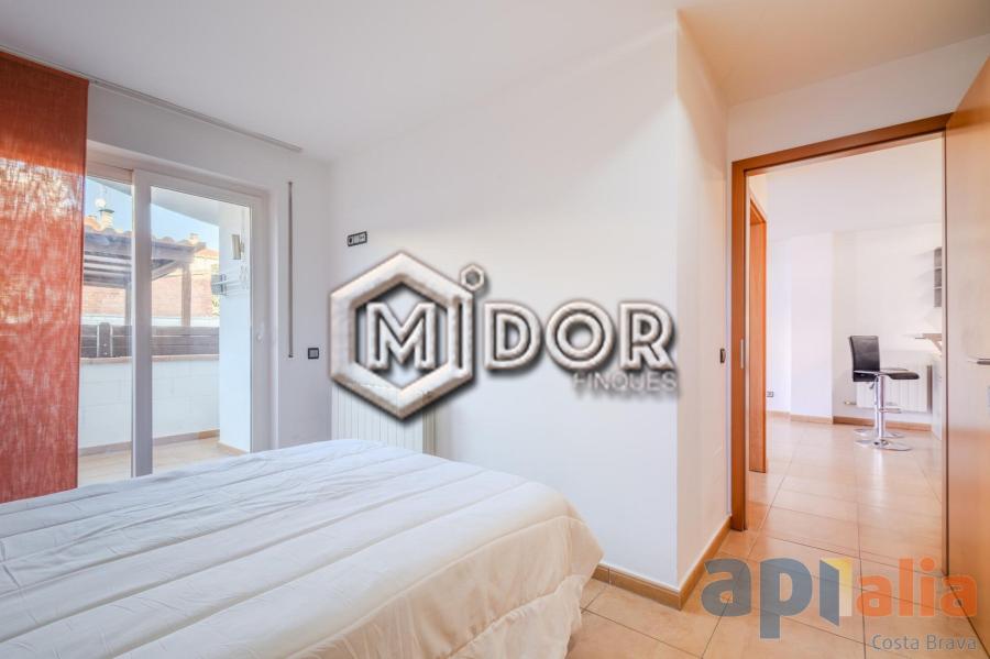 APARTMENT WITH TERRACE IN CASSA DE LA SELVA