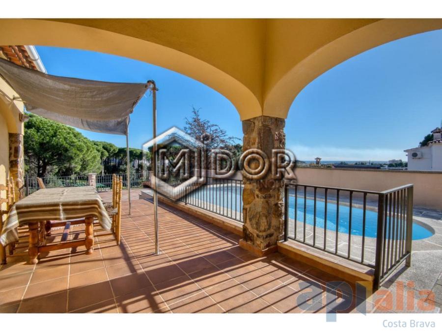CASA AMB JARDÍ I PISCINA A S'AGARÓ