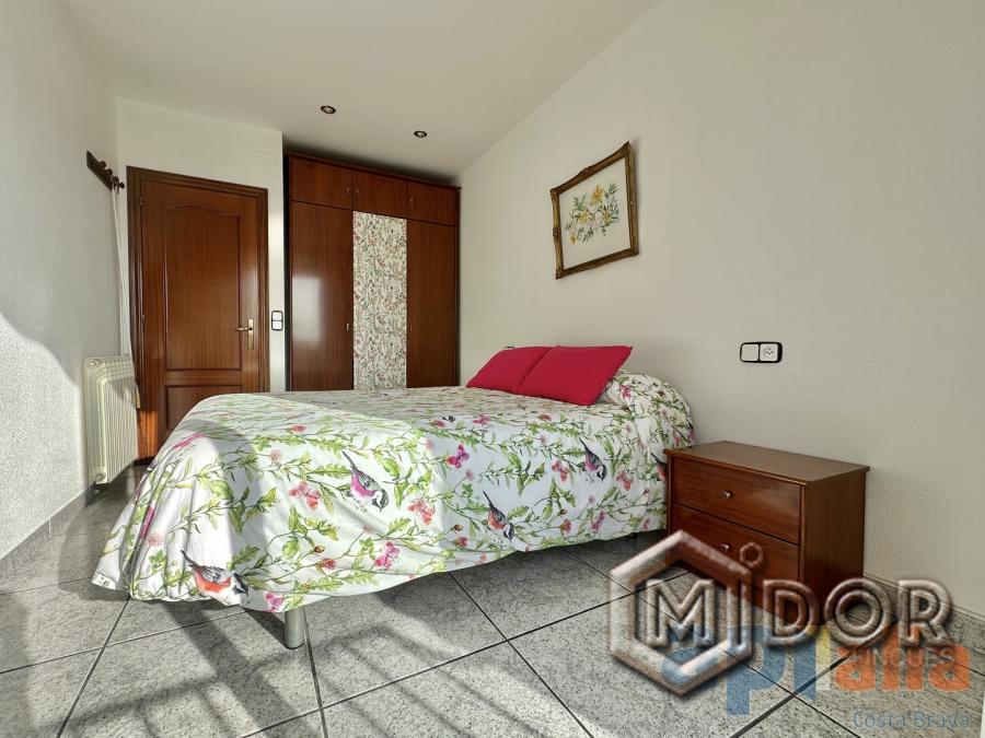 TOWNHOUSE IN THE HEART OF CASTELL-D'ARO