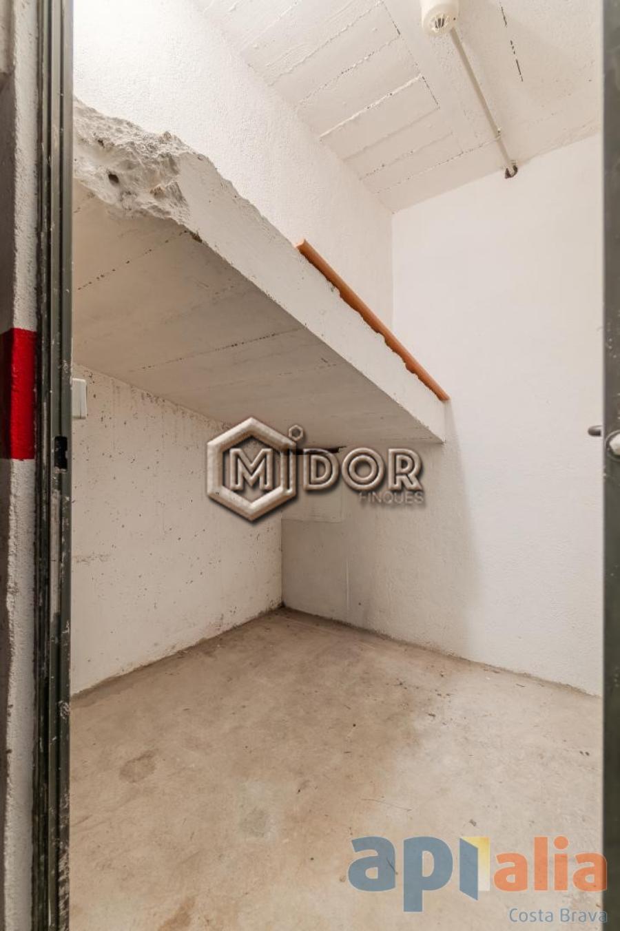 APARTMENT WITH TERRACE IN CASSA DE LA SELVA