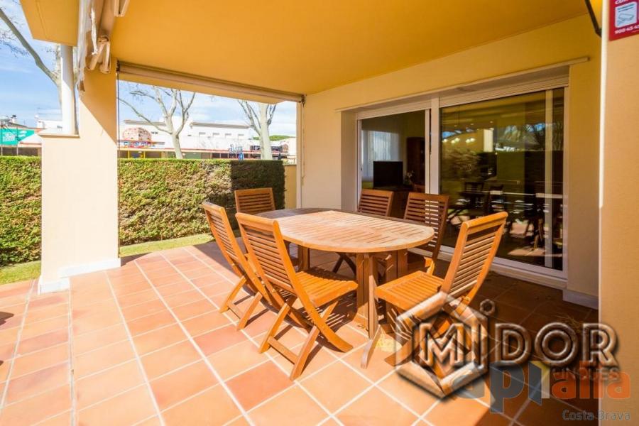 PLANTA BAIXA AMB JARDÍ A 800m DE LA PLATJA DE ST.POL-S'AGARÓ