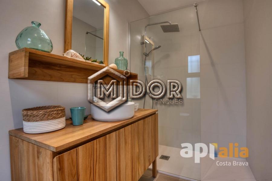 CASA REFORMADA AMB PISCINA I LLICÈNCIA TURÍSTICA