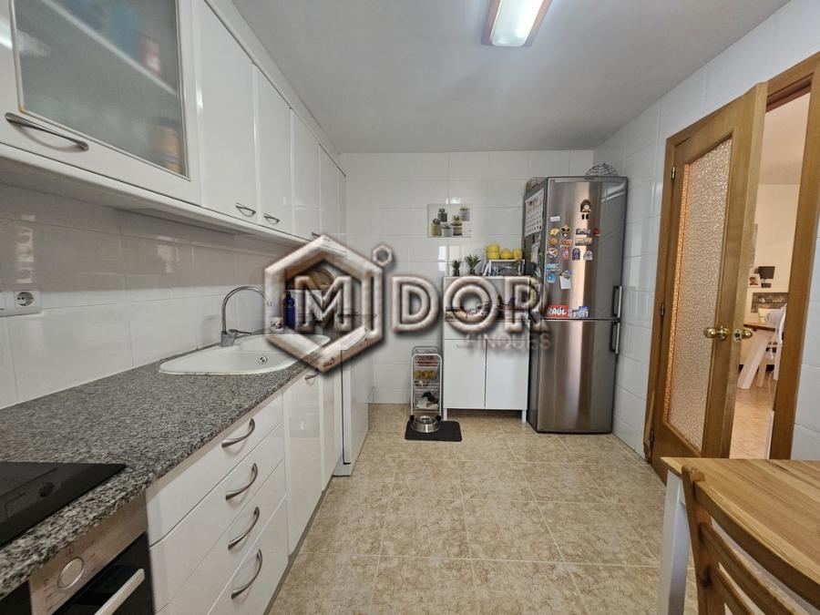 AMPLI I LLUMINÓS APARTAMENT A SANT FELIU DE GUÍXOLS (ZONA ESCLAT)