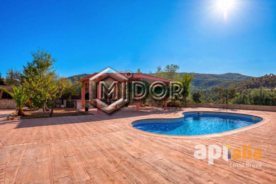 CASA AMB PISCINA I GARATGE A MAS PERE, CALONGE – COSTA BRAVA