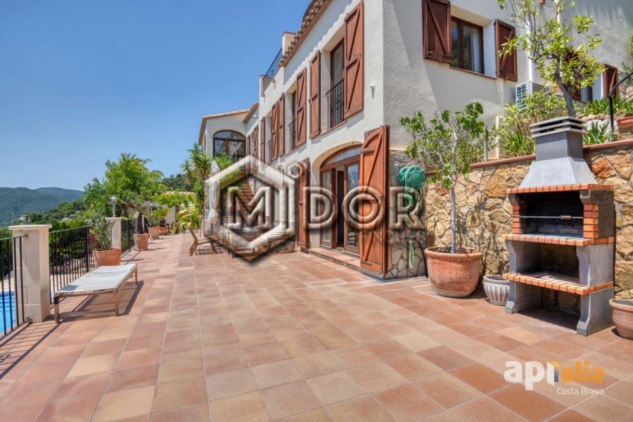 CASA AMB PISCINA A CALONGE