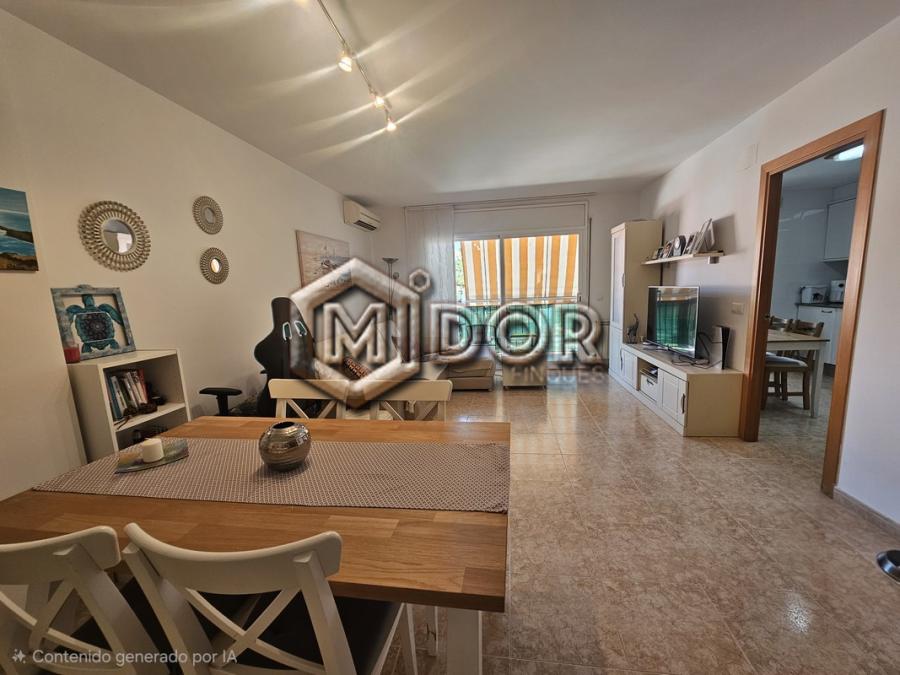 AMPLI I LLUMINÓS APARTAMENT A SANT FELIU DE GUÍXOLS (ZONA ESCLAT)