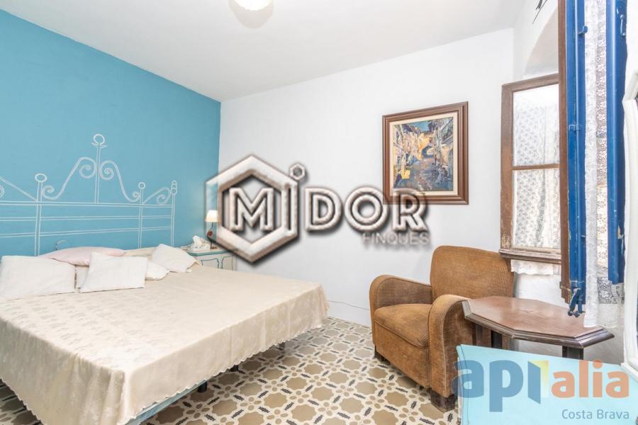 HISTORIC HOUSE IN THE HEART OF BEGUR