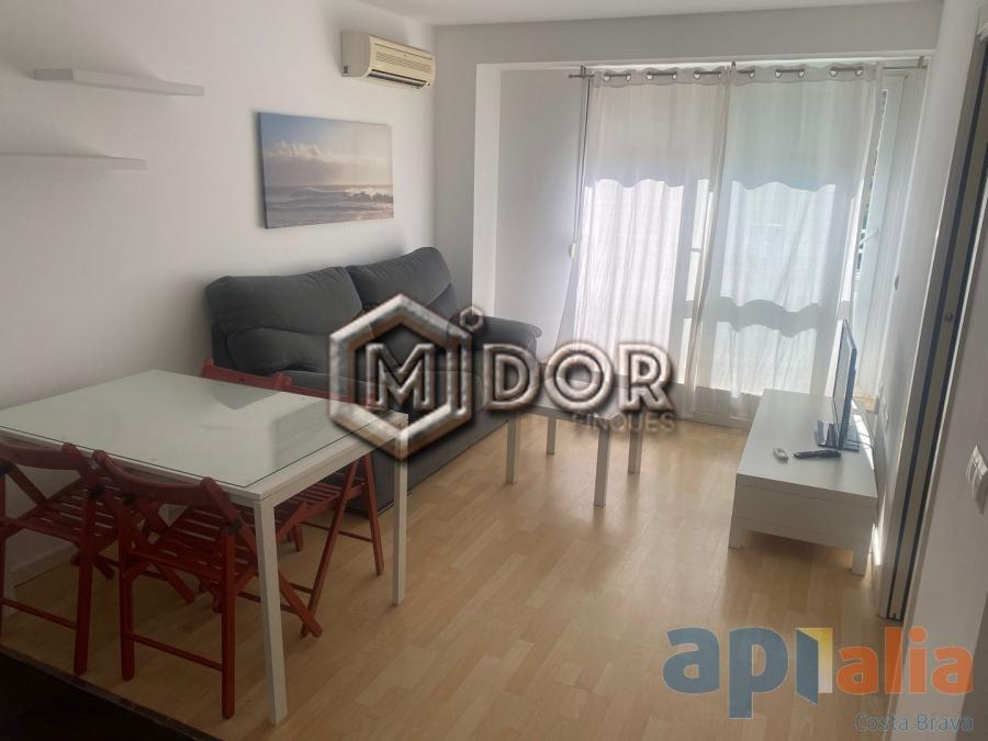 APARTMENT WITH TOURIST LICENCE IN PALAMÓS