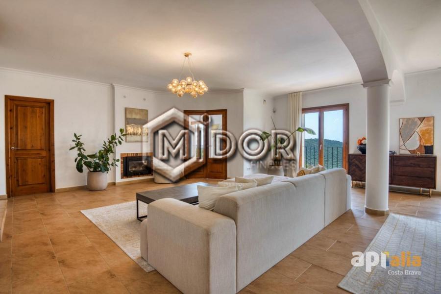 CASA AMB PISCINA A CALONGE