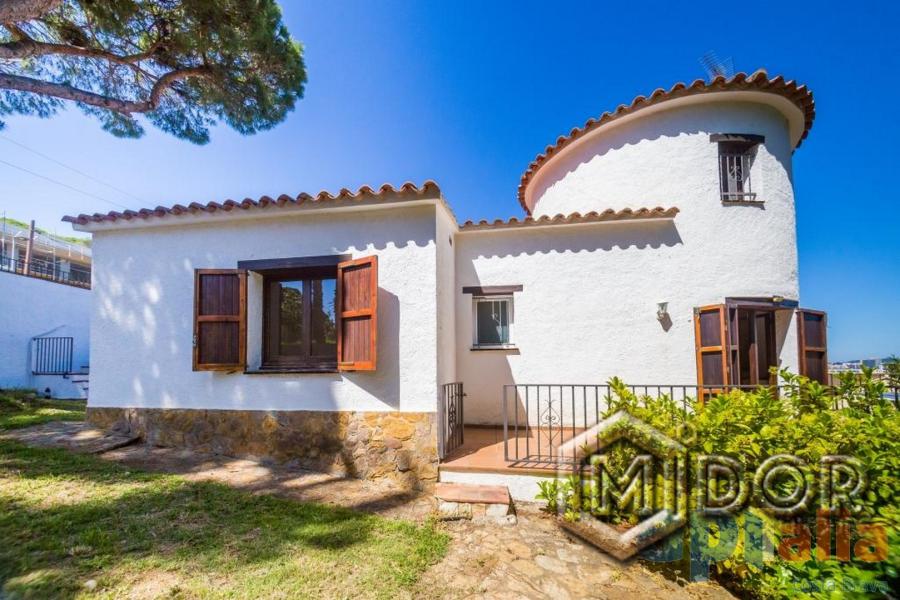 CASA CON VISTAS A MAR EN TORREVALENTINA (ST.ANTONI DE CALONGE)