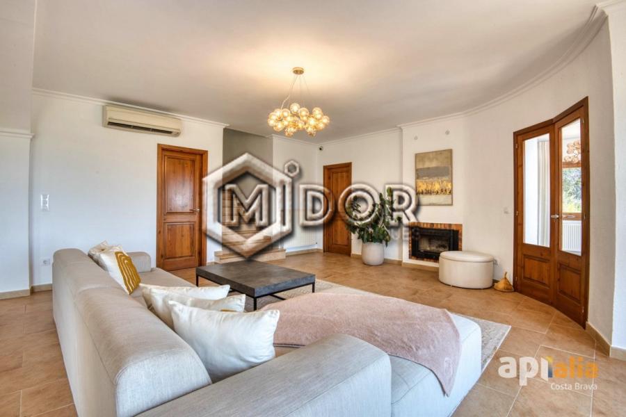 CASA AMB PISCINA A CALONGE